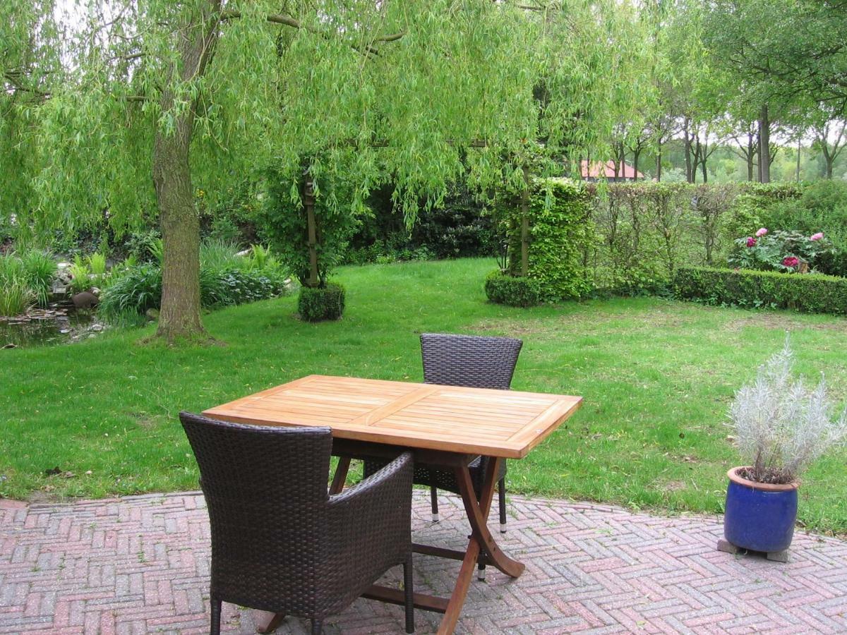 Bed&Breakfast 'T Eikeltje Hollandscheveld Exterior photo